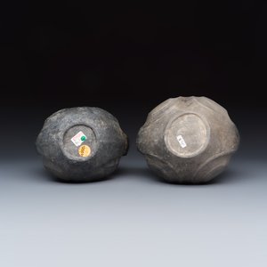 Two Chinese Sichuan black burnished pottery amphoras — photo 7