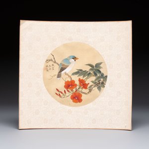 Two Chinese silk paintings with birds on blossoming branches, signed Shi Ren 施仁, dated 1898 — photo 4