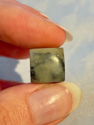 Two Chinese soapstone seals with an original buffalo-horn box, Ignace 依溺斯 mark, 20th C. — 照片 16