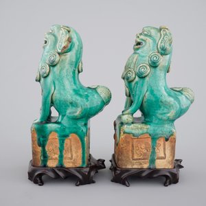 Twee Chinese turquoise geglazuurde foo honden, 17/18e eeuw — foto 2