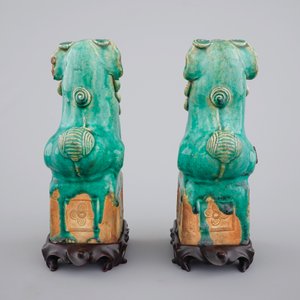 Twee Chinese turquoise geglazuurde foo honden, 17/18e eeuw — foto 3