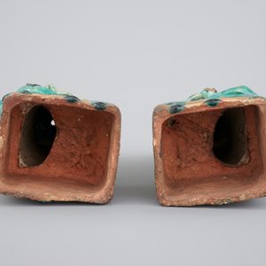 Twee Chinese turquoise geglazuurde foo honden, 17/18e eeuw — foto 6