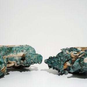 Two Chinese turquoise-glazed roof tiles shaped as temple lions, 17/18th C. — photo 5