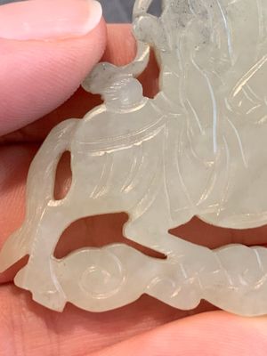 Two Chinese white and celadon jade 'crane' and 'deity' plaques, Qing — photo 18