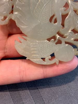 Two Chinese white and celadon jade 'crane' and 'deity' plaques, Qing — photo 10
