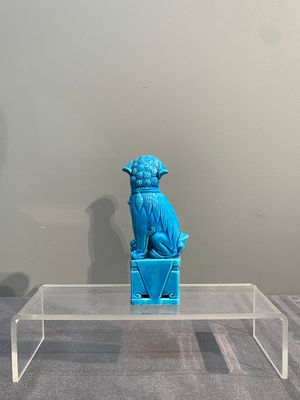 Two Chinese white-glazed Bodhisattva, a sancai-glazed duck and a turquoise-glazed lion, 20th C. — photo 21
