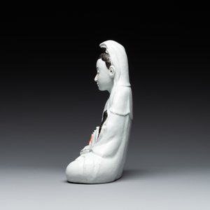 Two Chinese white-glazed Bodhisattva, a sancai-glazed duck and a turquoise-glazed lion, 20th C. — photo 11