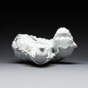 Two Chinese white-glazed Bodhisattvas, a sancai-glazed duck and a turquoise-glazed lion, 20th C. — foto 6