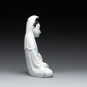 Two Chinese white-glazed Bodhisattvas, a sancai-glazed duck and a turquoise-glazed lion, 20th C. — foto 9