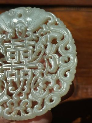 Two Chinese white jade plaques with deer, bat and double happiness design, 19th C. — photo 4