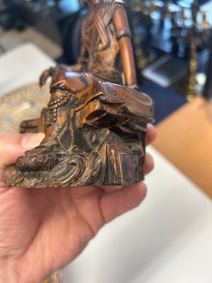 Two Chinese wood sculptures of Guanyin and Tudigong, Qing — 照片 16