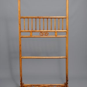 Two Chinese wooden textile hangers, 20th C. — photo 8