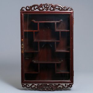 Two Chinese wooden wall hanging displays for snuff bottles and miniatures, 20th C. — photo 3