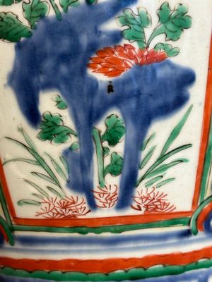 Two Chinese wucai vases, one mounted as a lamp, Transitional period — photo 14