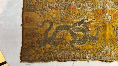 Two Chinese yellow-ground kesi silk 'Dragon' panels, late Ming — photo 21