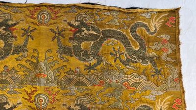 Two Chinese yellow-ground kesi silk 'Dragon' panels, late Ming — photo 22