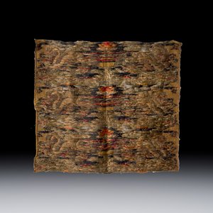 Two Chinese yellow-ground kesi silk 'Dragon' panels, late Ming — photo 5