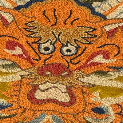Two Chinese yellow-ground seed-stitch embroidered 'Dragon' panels — foto 38