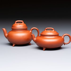 Two Chinese Yixing stoneware teapots and covers, Mengchen 孟臣 marks, 19th C. — photo 1