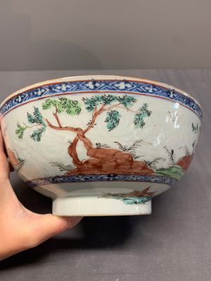 Two Dutch-decorated Chinese blue and white bowls with figures and landscapes, Qianlong — 照片 17