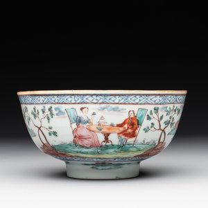 Two Dutch-decorated Chinese blue and white bowls with figures and landscapes, Qianlong — 照片 4