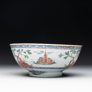 Two Dutch-decorated Chinese blue and white bowls with figures and landscapes, Qianlong — 照片 9