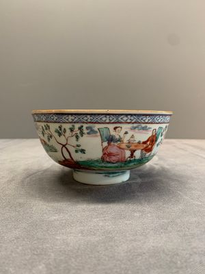 Two Dutch-decorated Chinese blue and white bowls with figures and landscapes, Qianlong — photo 4