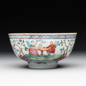 Two Dutch-decorated Chinese blue and white bowls with figures and landscapes, Qianlong — photo 2