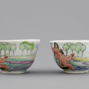 Two Dutch-decorated Chinese porcelain cups and saucers depicting Adam and Eve, ca. 1730 — photo 7