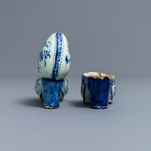 Two Dutch Delft blue and white models of slippers, one dated 1708, 18th C. — 照片 6