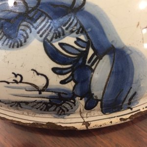 Two Dutch Delft blue and white spiced wine bowls and covers, late 17th C. — photo 8