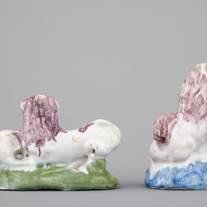 Two Dutch Delft models of a lion and a dog, 18th C. — 照片 3