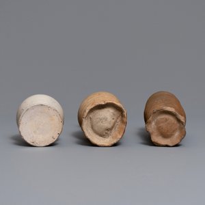 Two early German stoneware jugs and a money bank, 14/15th C. and later — photo 7
