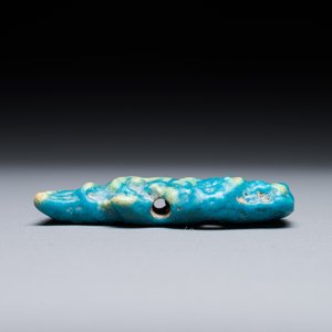 Two Egyptian terracotta sculptures, a bronze sculpture of Osiris and a turquoise frit amulet, Late period and Ptolemaic period — 照片 17