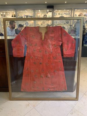 Two embroidered silk and cotton robes for the Straits or Peranakan market, Southeast Asia, 20th C. — photo 1