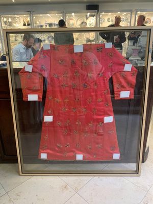 Two embroidered silk and cotton robes for the Straits or Peranakan market, Southeast Asia, 20th C. — photo 13