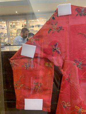 Two embroidered silk and cotton robes for the Straits or Peranakan market, Southeast Asia, 20th C. — photo 14