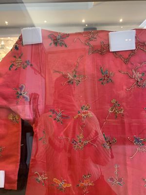 Two embroidered silk and cotton robes for the Straits or Peranakan market, Southeast Asia, 20th C. — photo 15