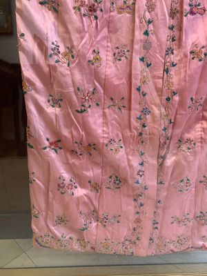 Two embroidered silk and cotton robes for the Straits or Peranakan market, Southeast Asia, 20th C. — photo 28
