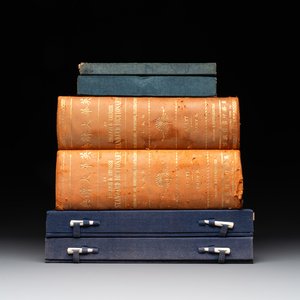 Two English-Chinese standard dictionaries, three books on Taoism and five books on Confucianism, 20th C. — foto 1