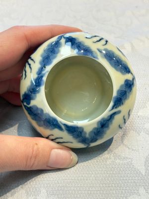Two fine Chinese blue and white water pots, Jiajing mark, 19th C. — photo 3