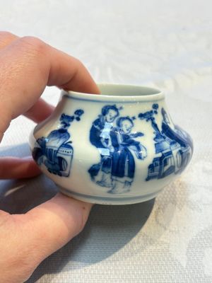 Two fine Chinese blue and white water pots, Jiajing mark, 19th C. — photo 5