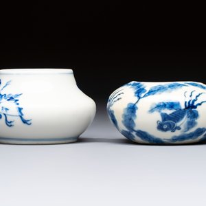 Two fine Chinese blue and white water pots, Jiajing mark, 19th C. — photo 3