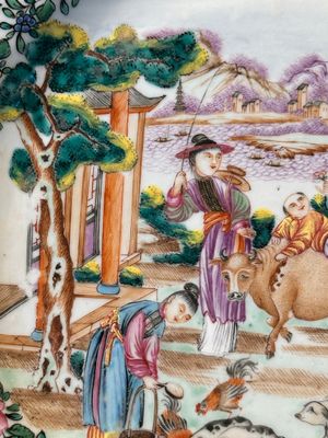 Two fine Chinese Canton famille rose 'mandarin subject' plates, Qianlong — foto 16