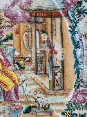 Two fine Chinese Canton famille rose 'mandarin subject' plates, Qianlong — foto 3