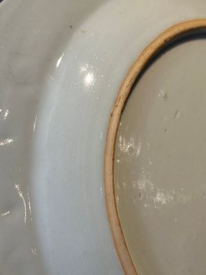 Two fine Chinese Canton famille rose 'mandarin subject' plates, Qianlong — foto 9