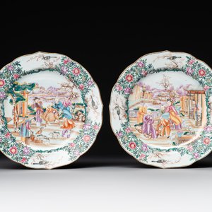 Two fine Chinese Canton famille rose 'mandarin subject' plates, Qianlong — foto 1