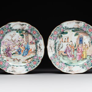 Two fine Chinese Canton famille rose 'mandarin subject' plates, Qianlong — photo 1