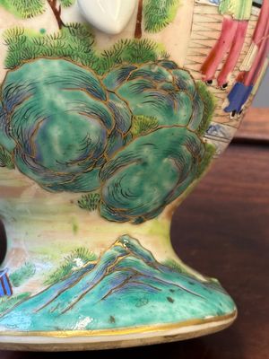 Two fine Chinese Canton famille rose teapots, 19th C. — photo 31