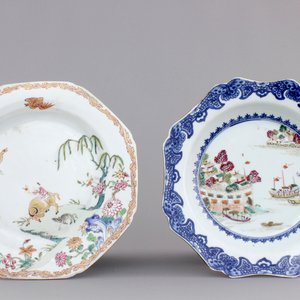 Two fine Chinese famille rose octagonal export plates, Qianlong — 照片 1